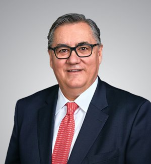 Dr. Tomás Díaz de la Rubia
